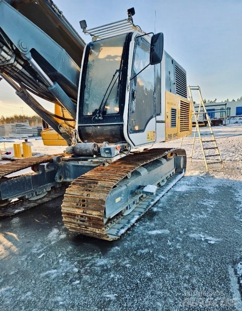 Liebherr LRB 125 振動打樁機