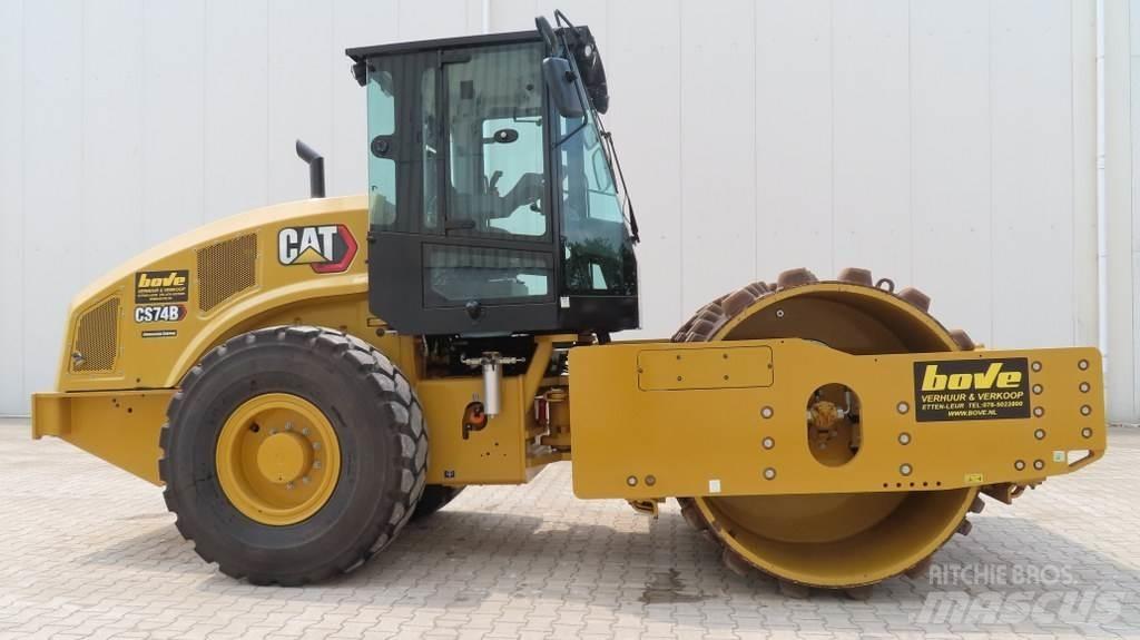 CAT CS74B 單輪滾壓機