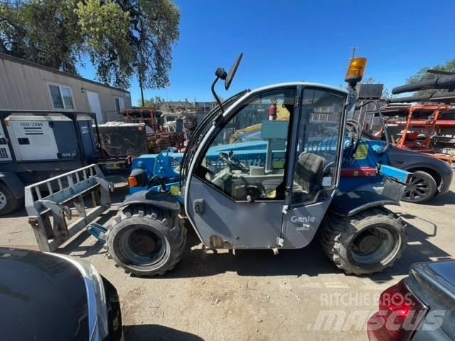 Genie GTH 2506 伸縮臂操作車