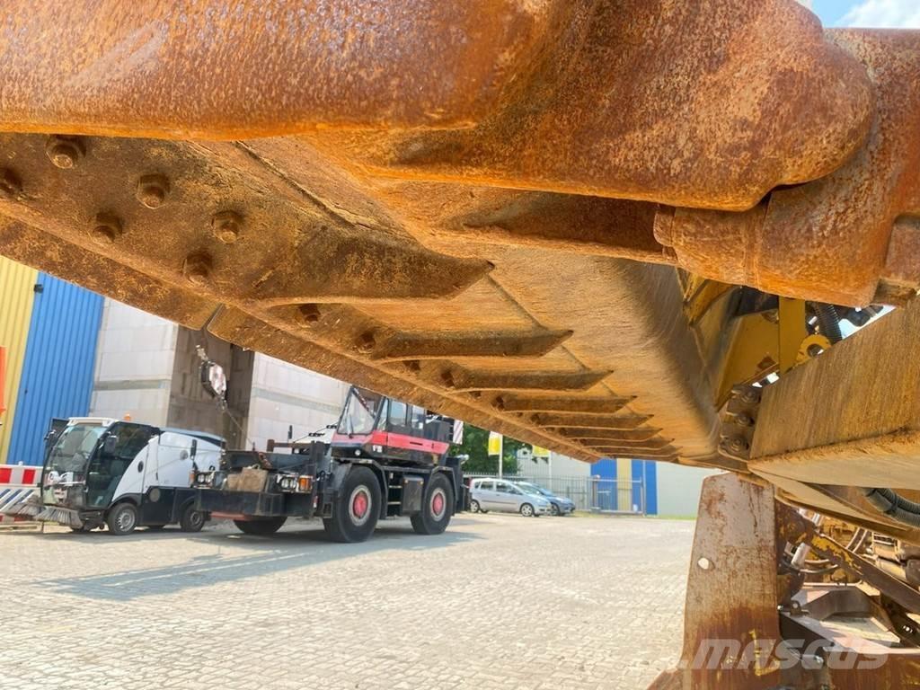 CAT D6T NVT 履帶推土機