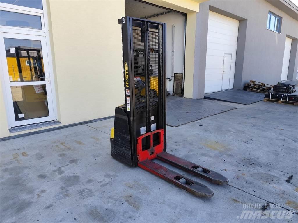 Hyster S1.0E 行走控制式堆積機