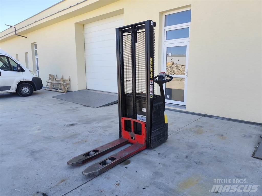 Hyster S1.0E 行走控制式堆積機