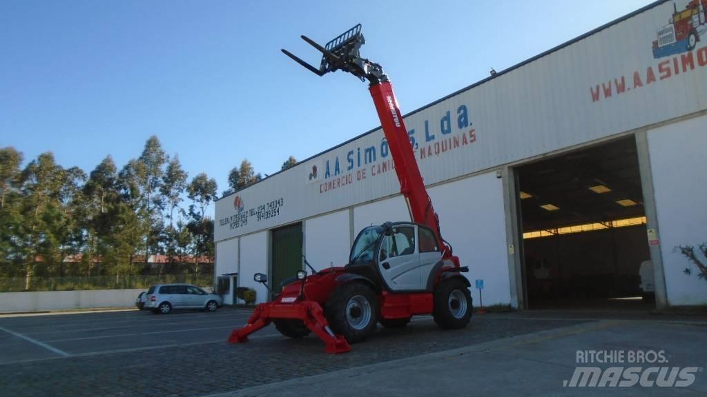 Manitou MT 1440 伸縮臂操作車