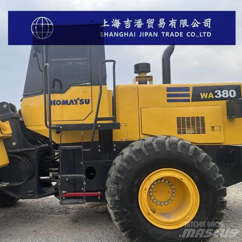 Komatsu WA 380 輪胎式裝載機