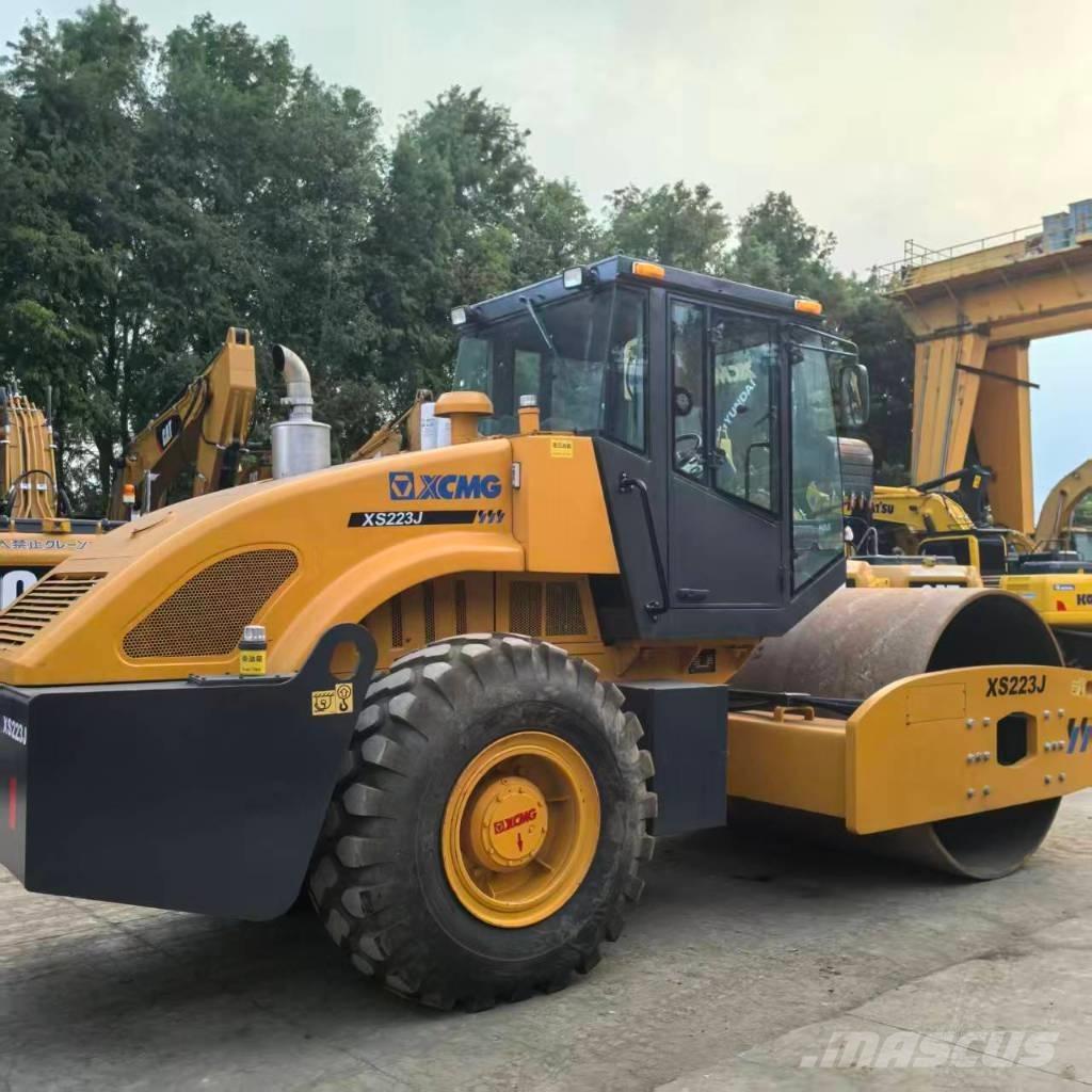 XCMG XS 223 J 單輪滾壓機