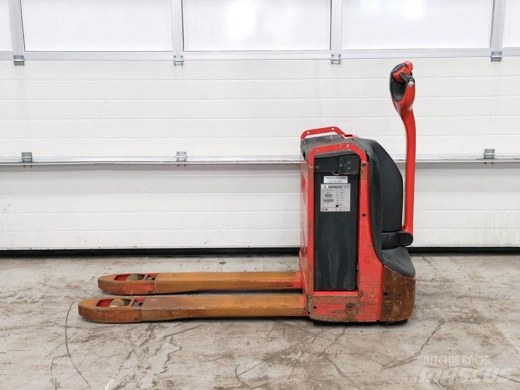 Linde T16 低架升降機