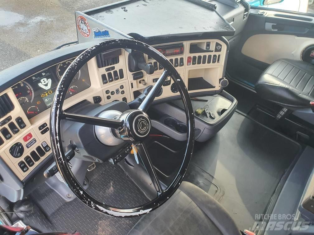 Scania R 560 曳引機組件