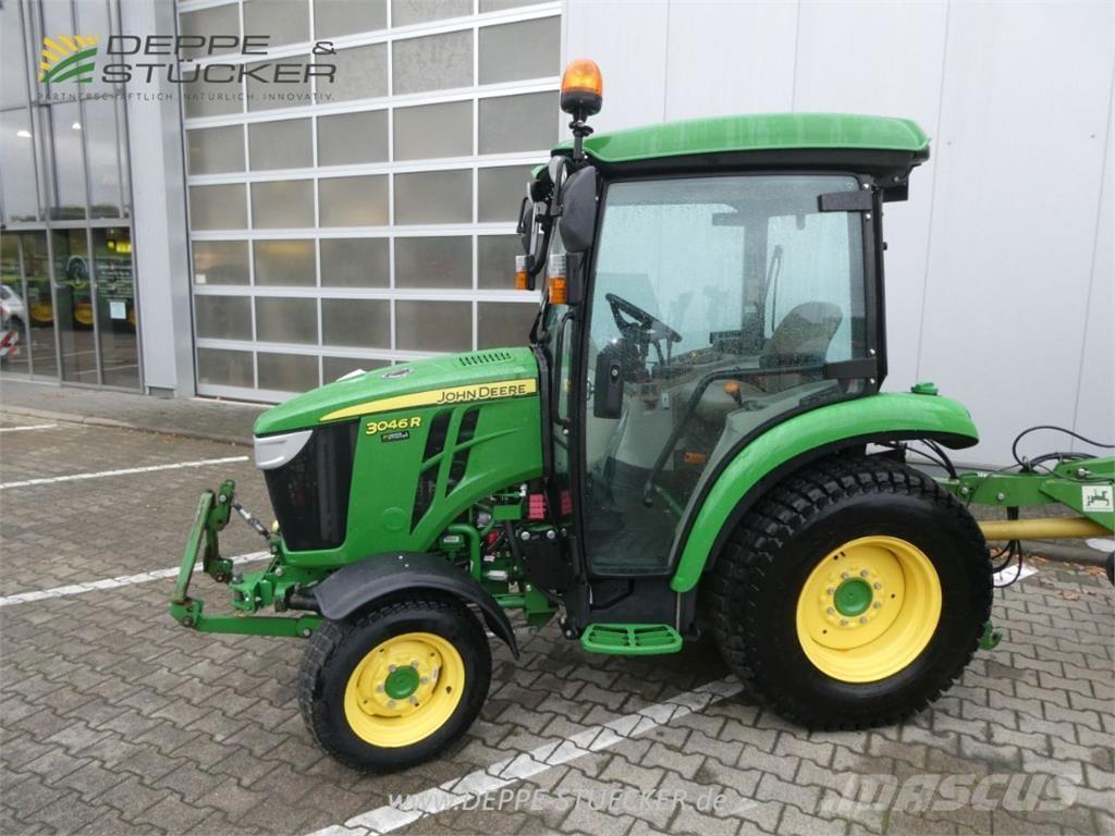 John Deere 3046R 小型曳引機