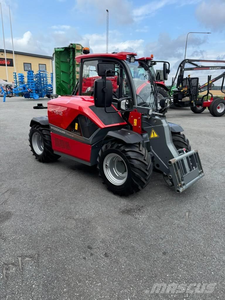 Weidemann T4512 伸縮臂操作車
