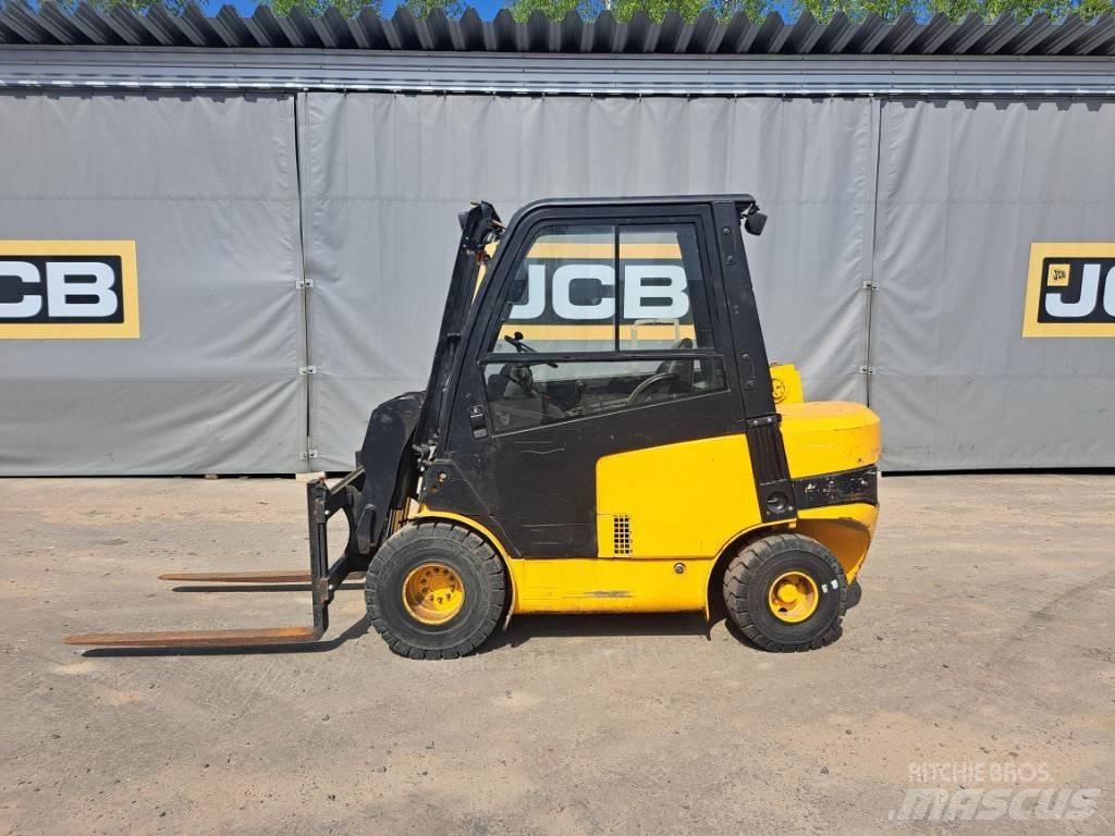 JCB TLT 30D 柴油卡車