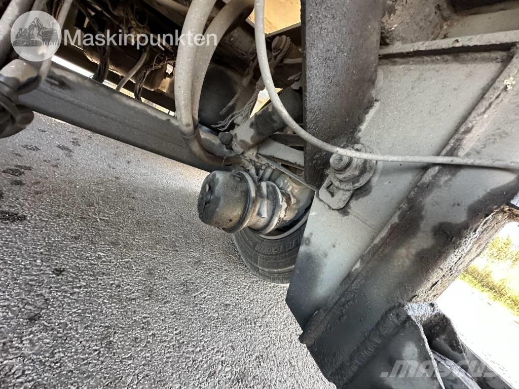 Roadex LVS 38 裝卸式拖車