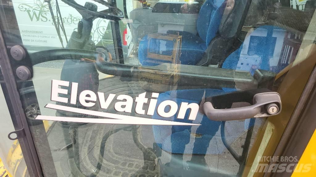 New Holland CR9070 聯合收穫機