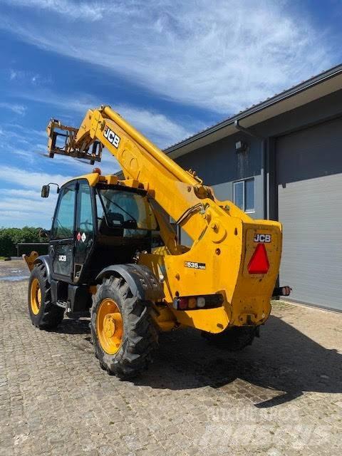 JCB 535-125 伸縮臂操作車