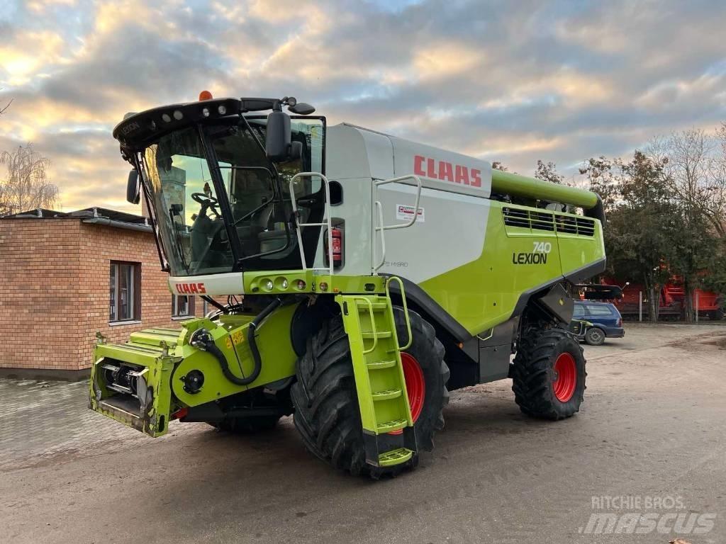 CLAAS 740 聯合收穫機