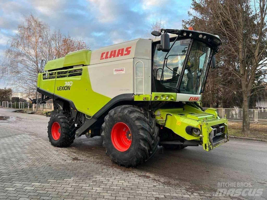 CLAAS 740 聯合收穫機