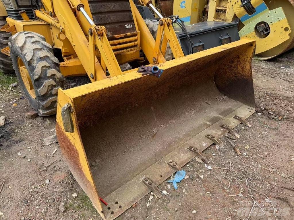 JCB 3 CX 反鏟裝載機