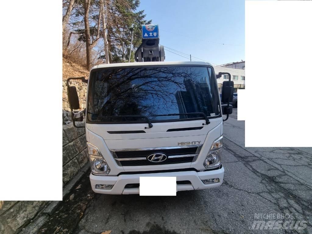 Horyong SKY300 卡車裝載高空作業車