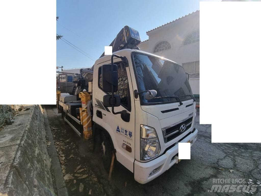 Horyong SKY300 卡車裝載高空作業車
