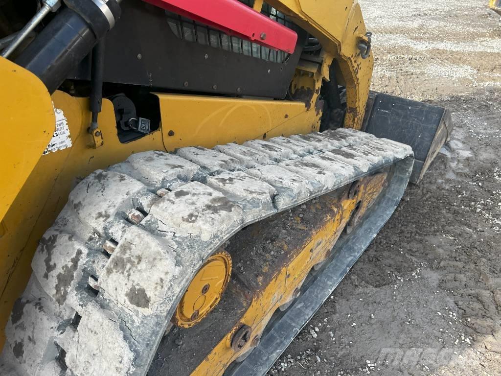 CAT 299 D XHP 滑移轉向裝載機