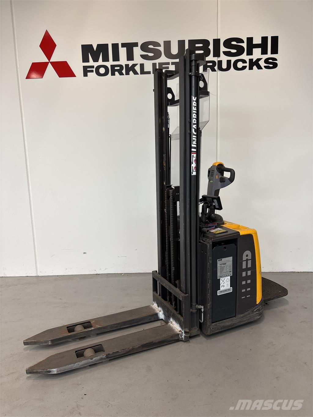 Atlet PSP125 自走式堆積機