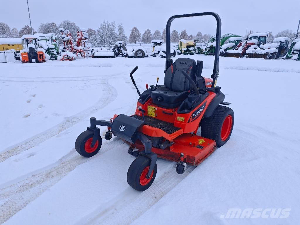 Kubota ZD 1211R 騎乘式割草機