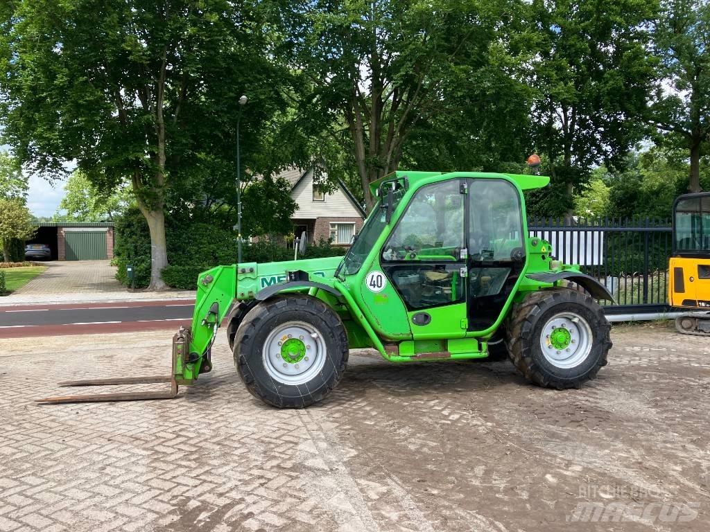 Merlo P 32.6 伸縮臂操作車