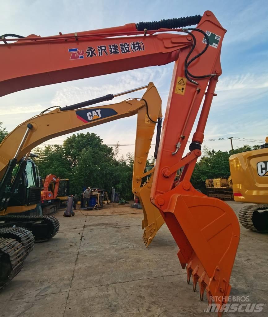 Hitachi ZX 200 履帶式 挖土機/掘鑿機/挖掘機