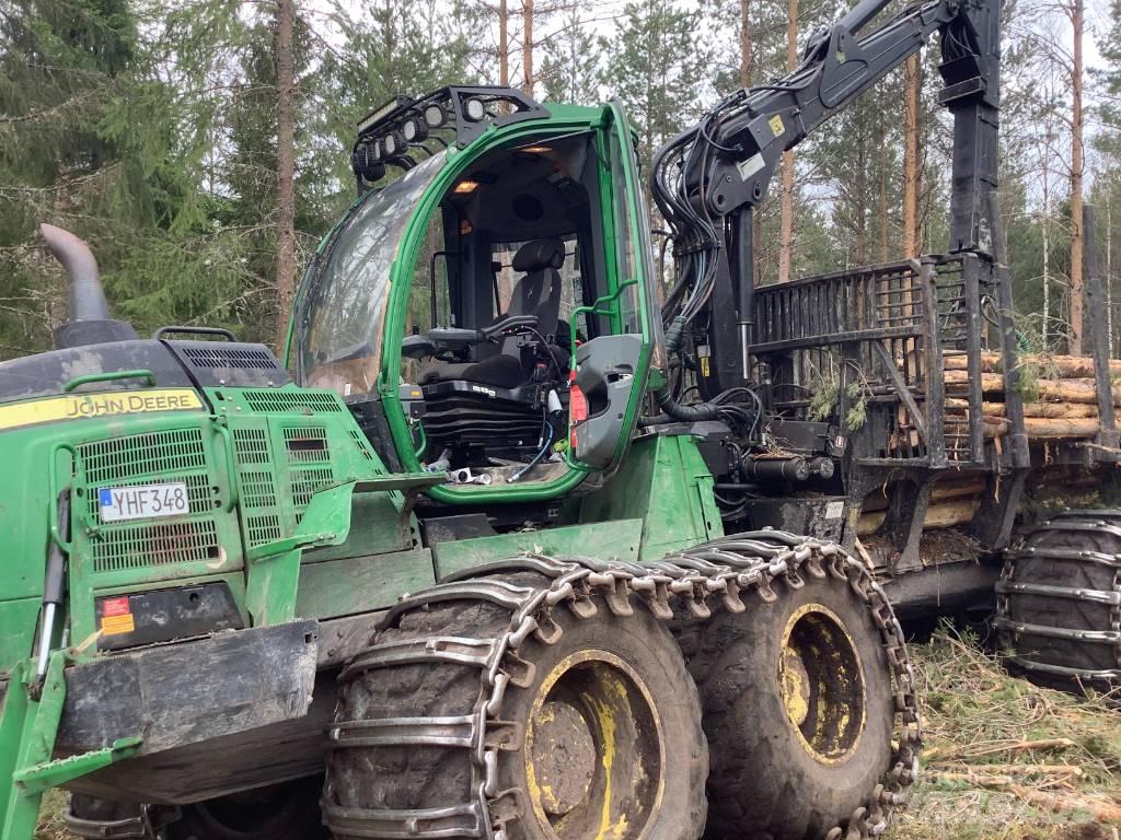 John Deere 1210 G 集運機