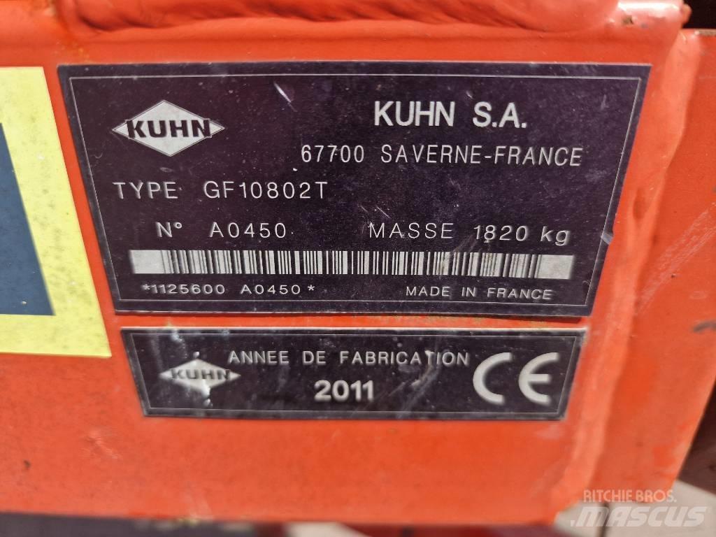 Kuhn GF 10802 T 耙與翻草機