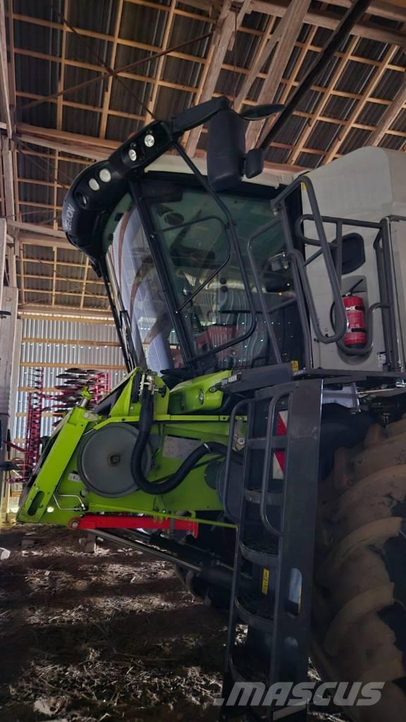 CLAAS Lexion 6700 聯合收穫機