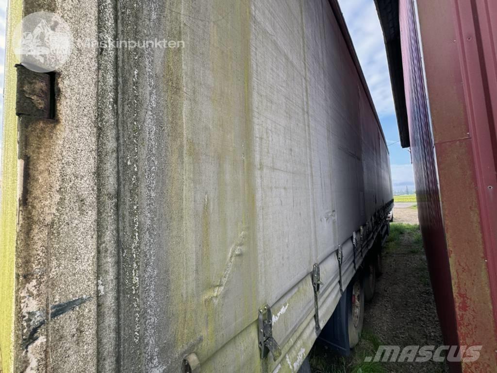 Krone SDP 27 篷布半拖車
