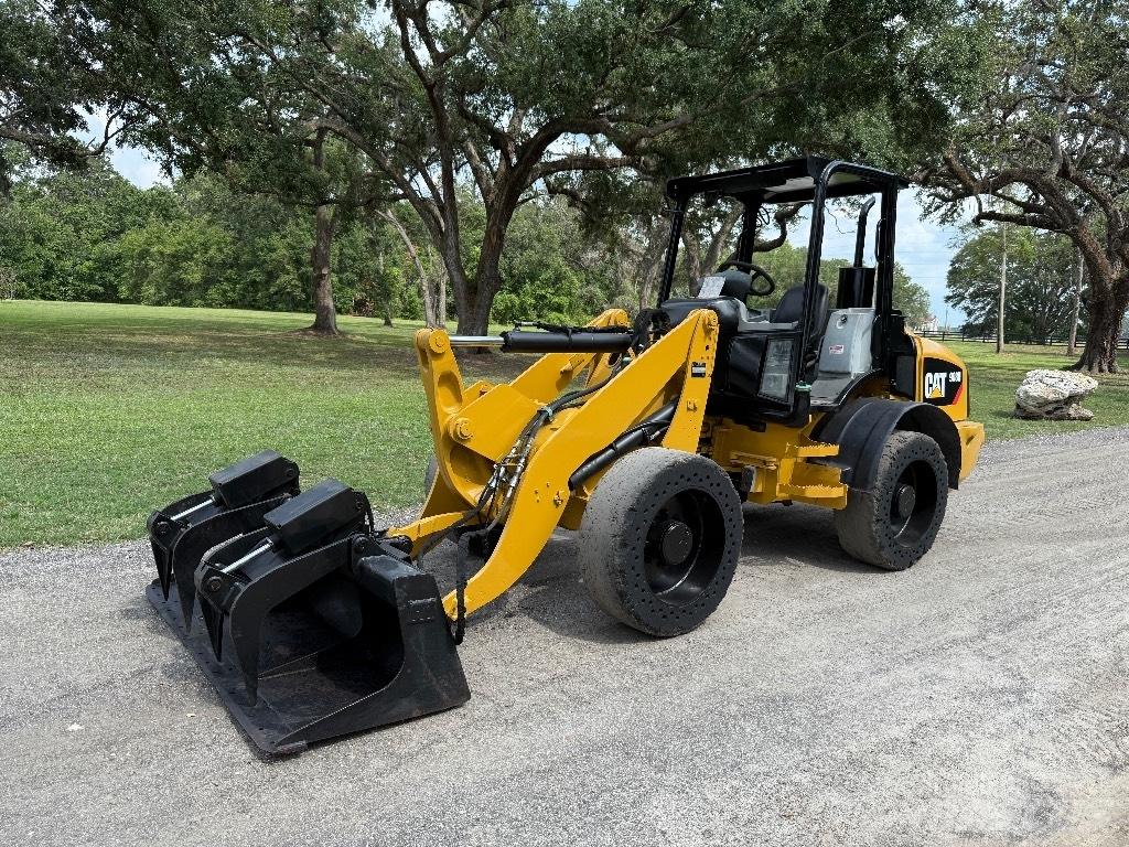 CAT 908 H 輪胎式裝載機