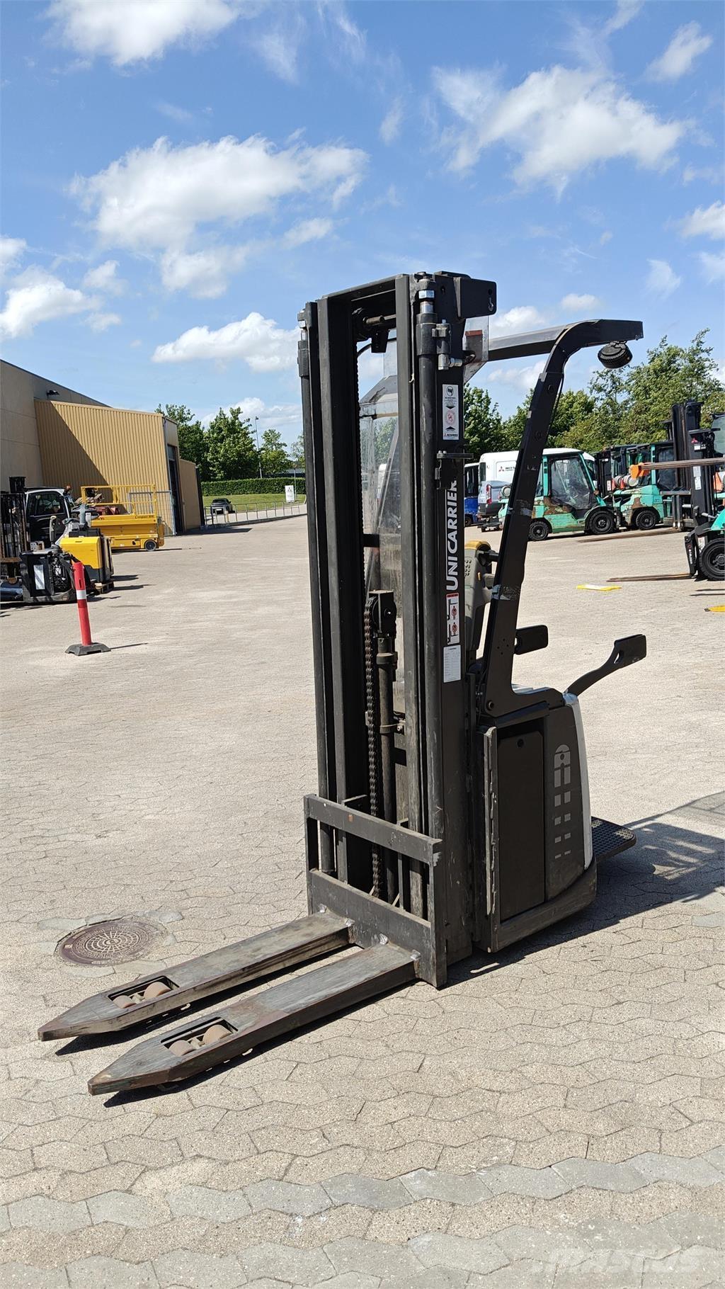 Atlet PSP160 自走式堆積機