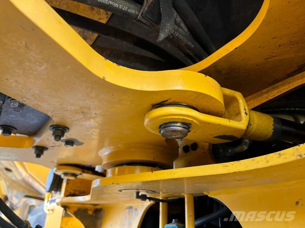 Volvo L90F 輪胎式裝載機