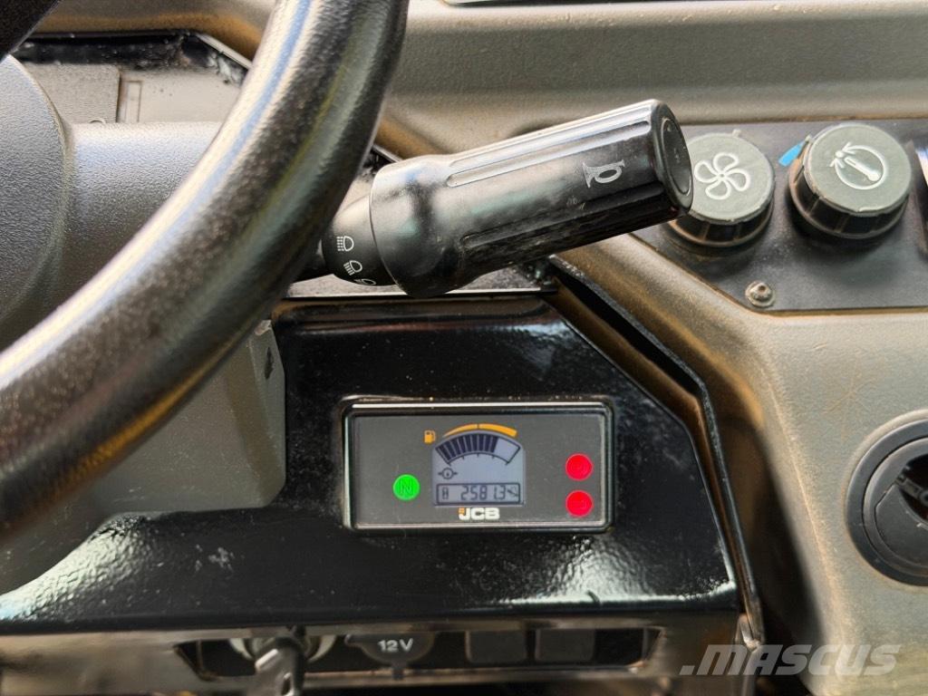 JCB 6 ST 側卸礦車