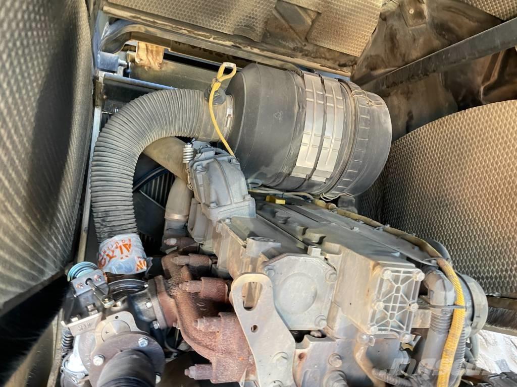 Bomag BW 213 DH-4 單輪滾壓機