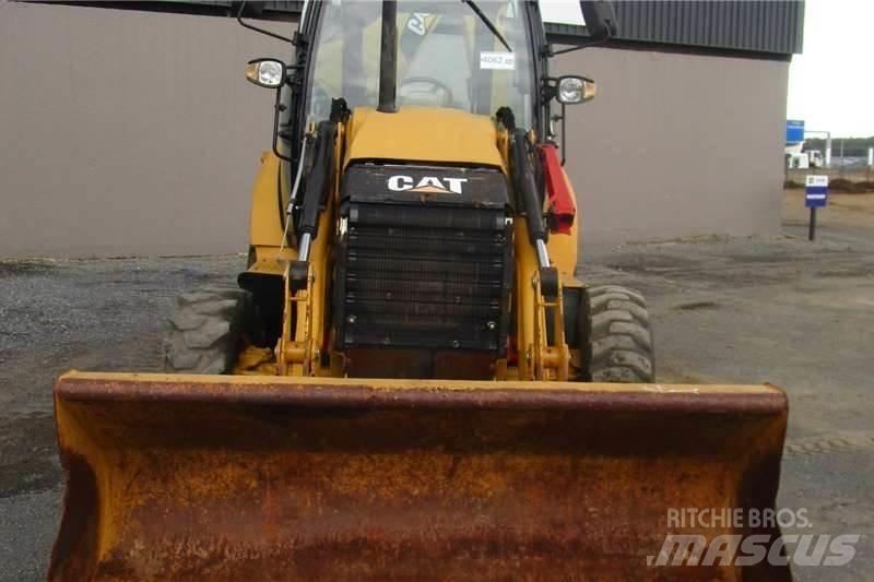 CAT 428F 反鏟裝載機