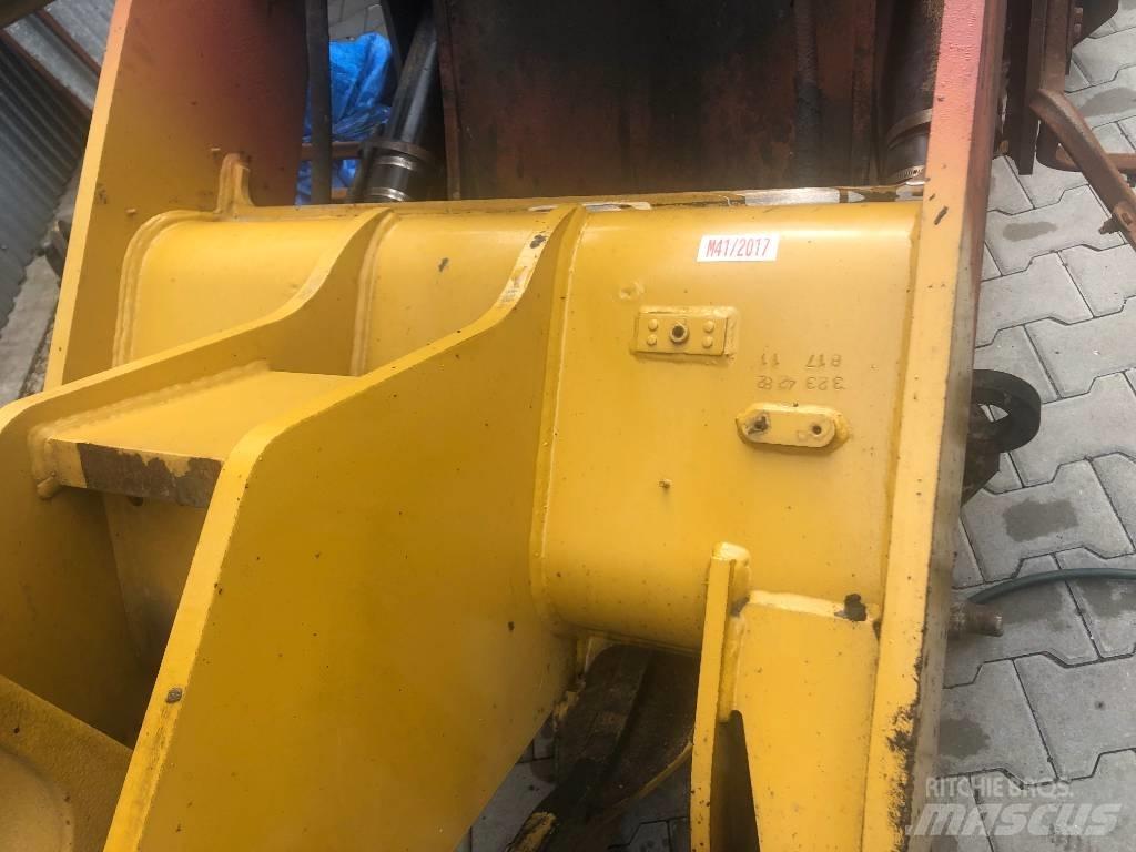 CAT 906 ramiona 底盤和懸架
