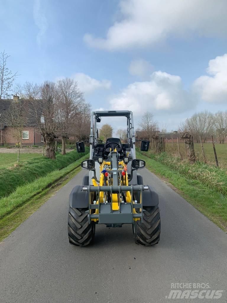 Wacker Neuson WL28 輪胎式裝載機