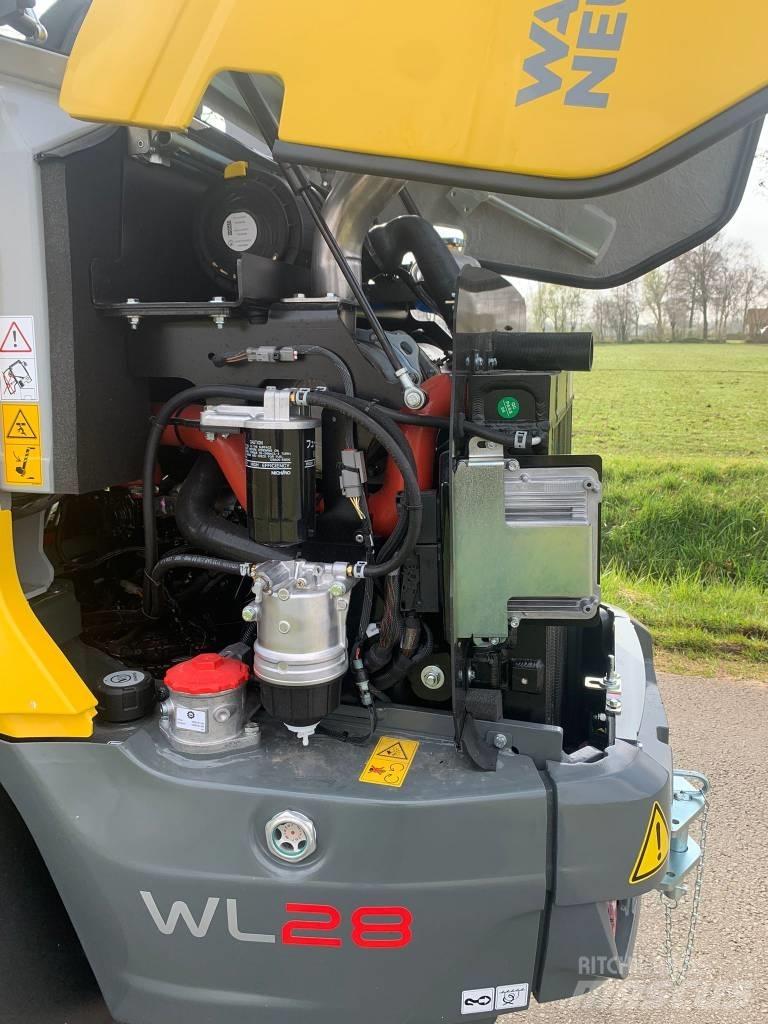 Wacker Neuson WL28 輪胎式裝載機