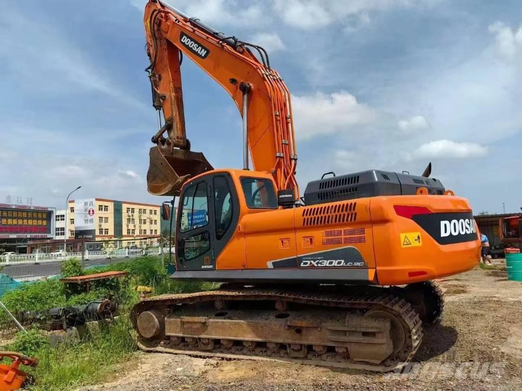 Doosan DX 300 LC 履帶式 挖土機/掘鑿機/挖掘機