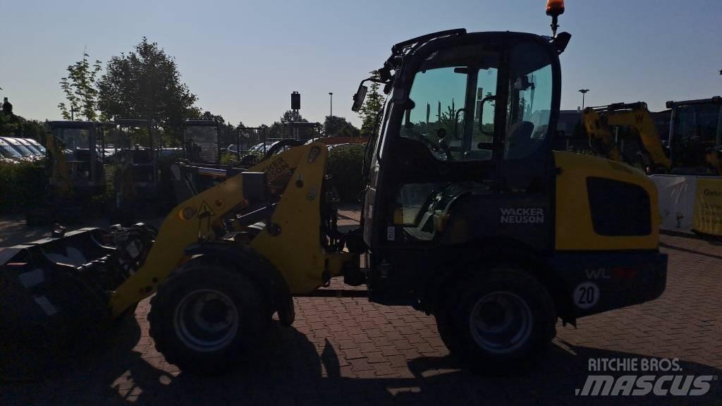 Wacker Neuson WL32 輪胎式裝載機