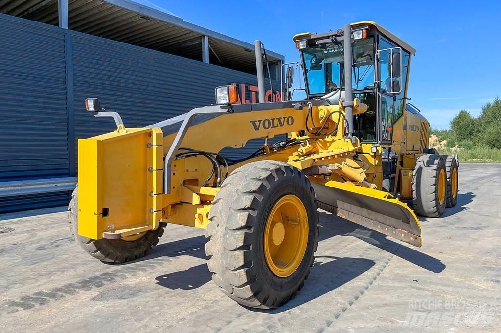 Volvo G 940 平土機