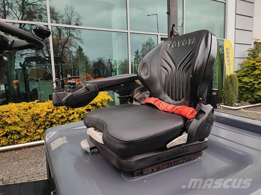 Toyota 8FBMT25 電動堆高機