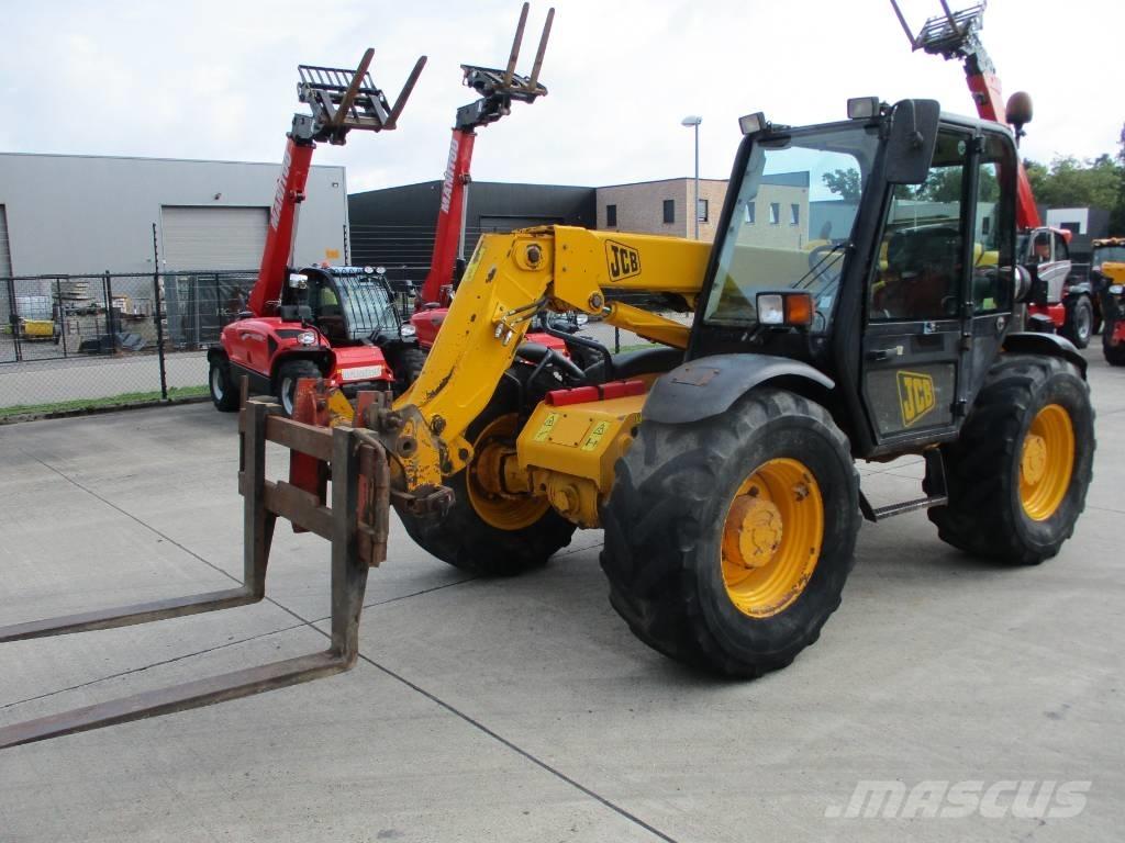 JCB 526 S (628) 伸縮臂操作車