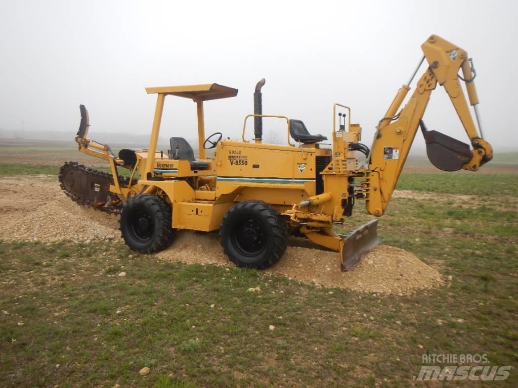 Vermeer V8550 掘溝機