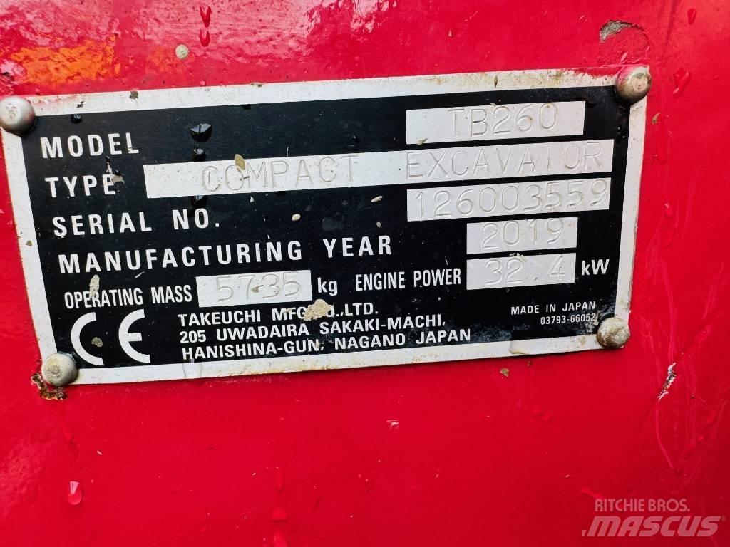 Takeuchi TB 260 小型挖土機/掘鑿機<7t(小型挖掘機)