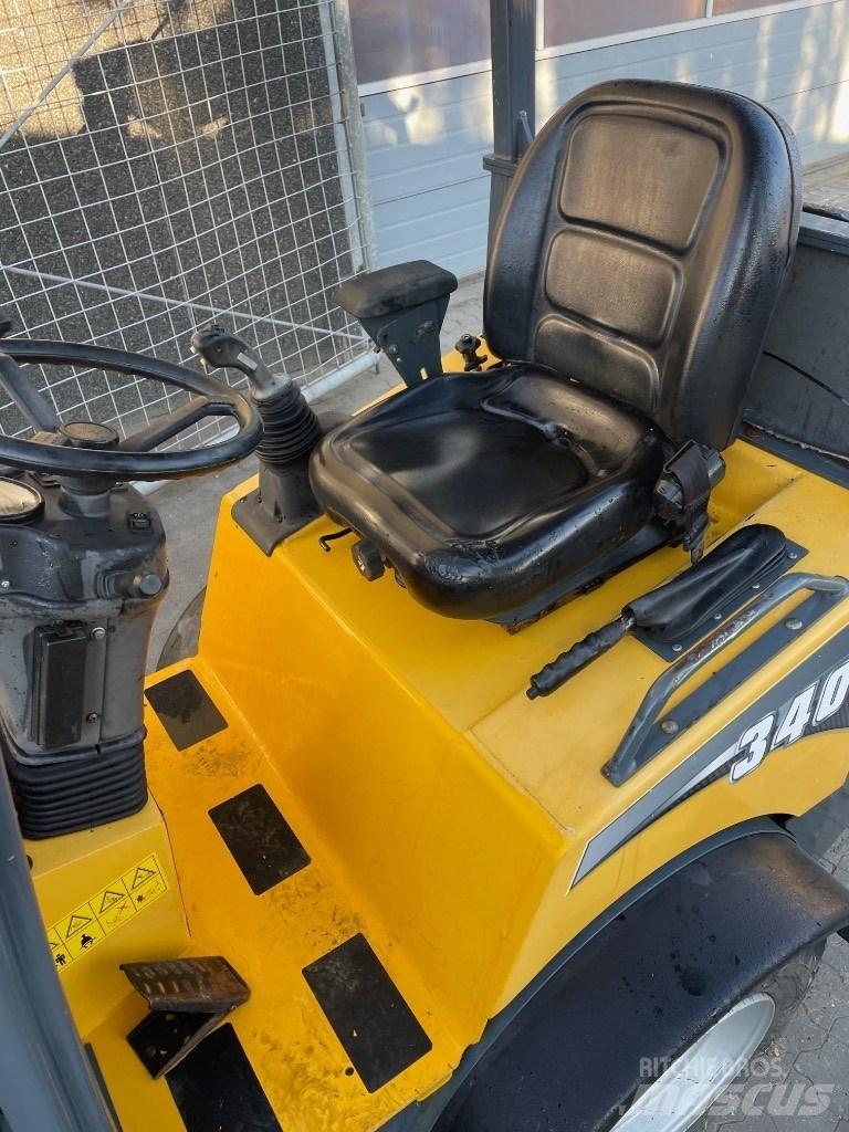Gehl AL340 小型裝載機