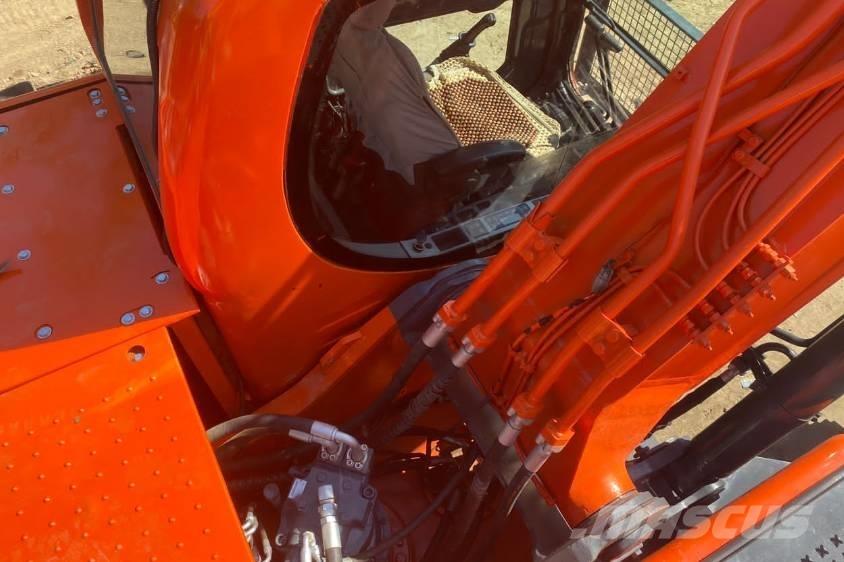 Doosan DX225 履帶式 挖土機/掘鑿機/挖掘機