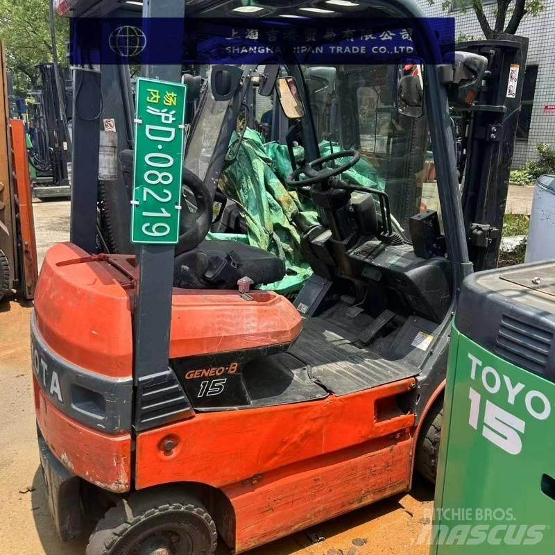 Toyota 15 電動堆高機